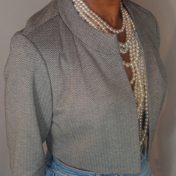 Playing with Calvin! Waist cut Calvin Klein Jacket. - Picture 2 of 3